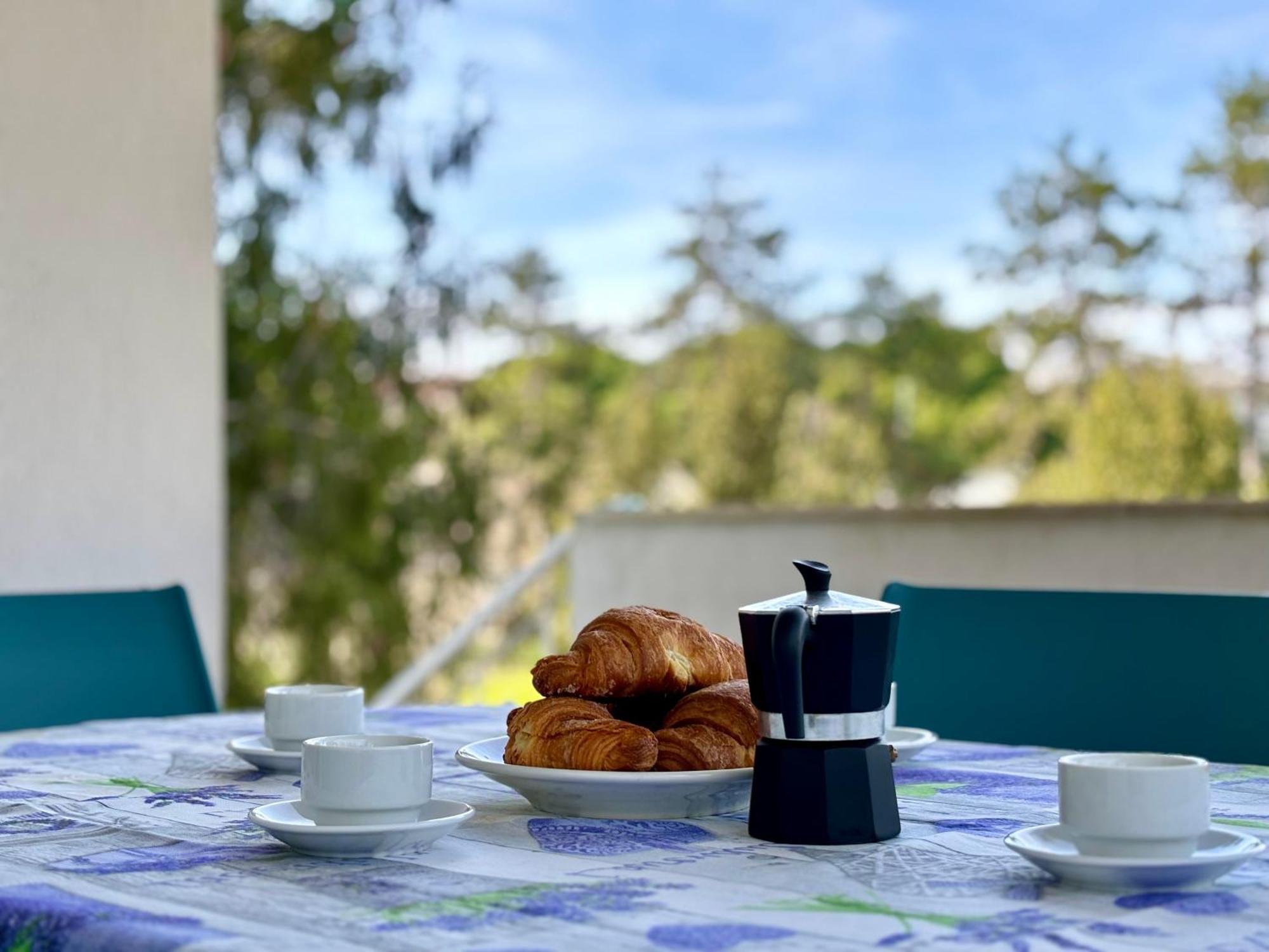Villa Giorgio 4 Terrazza Privata 비비오네 외부 사진