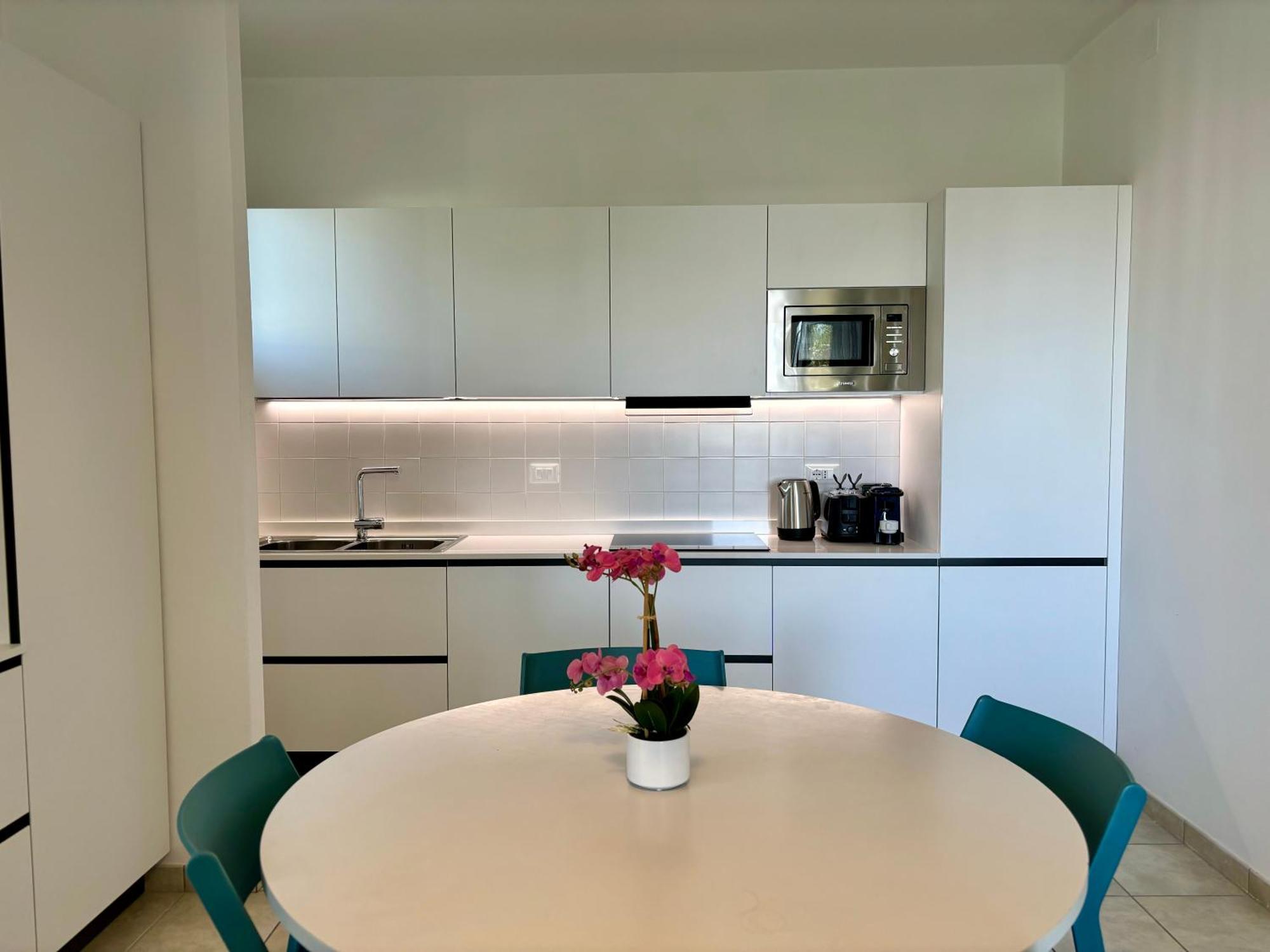 Villa Giorgio 4 Terrazza Privata 비비오네 외부 사진